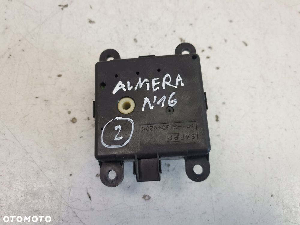 Nissan Almera N16 SILNICZEK NAGRZEWNICY - 4
