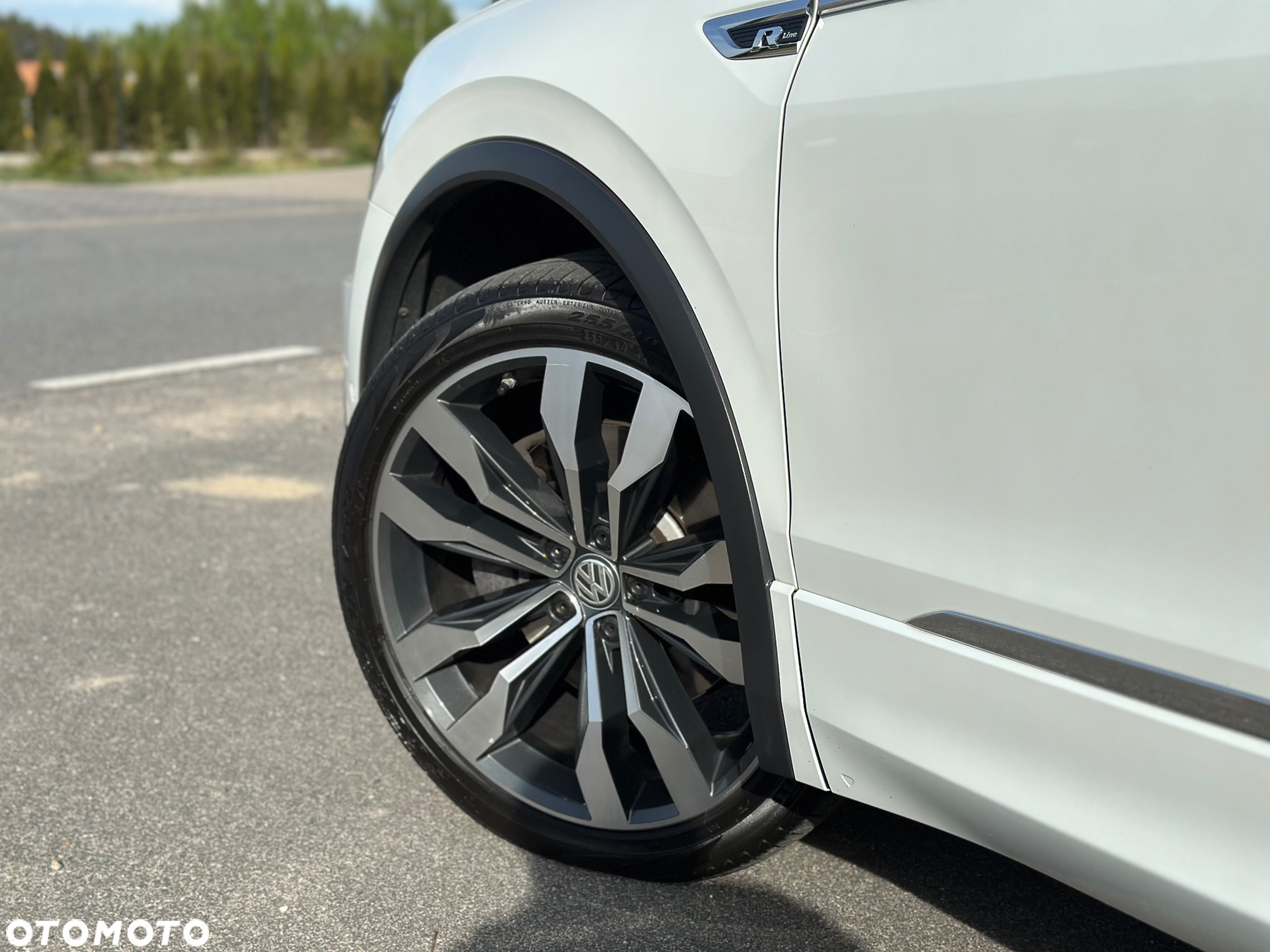 Volkswagen Tiguan - 8