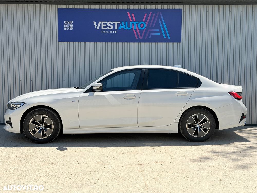 BMW Seria 3 320i AT - 30