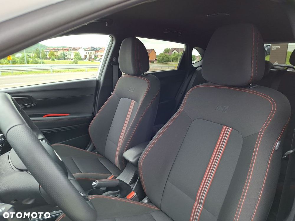 Hyundai i20 - 19