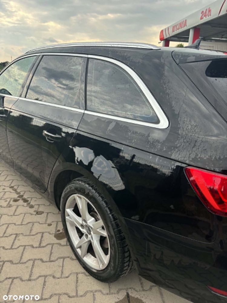 Audi A4 Avant 2.0 TDI ultra S tronic - 4