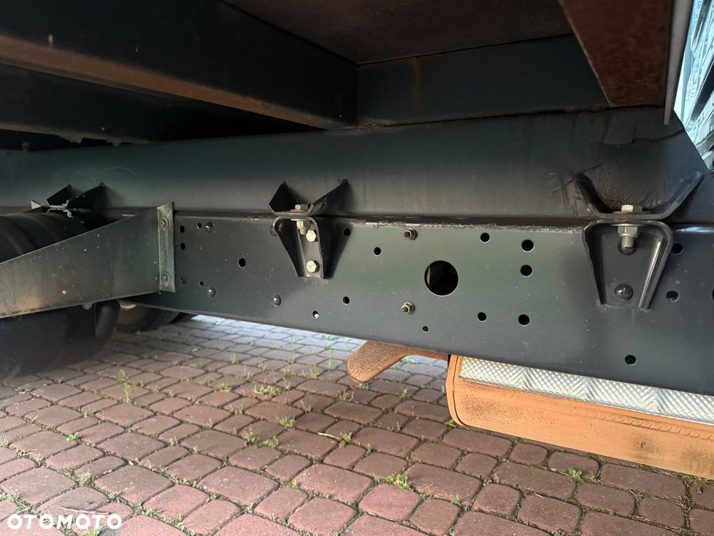 Iveco Daily 35C15 *3.0D* NOWY SILNIK* KONTENER 4.3M *NOWE KOŁA* KLIMA* TEMPOMAT* ZADBANY* - 21