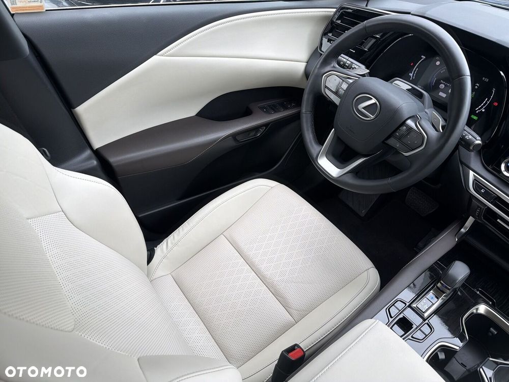 Lexus RX 450h+ Prestige - 13