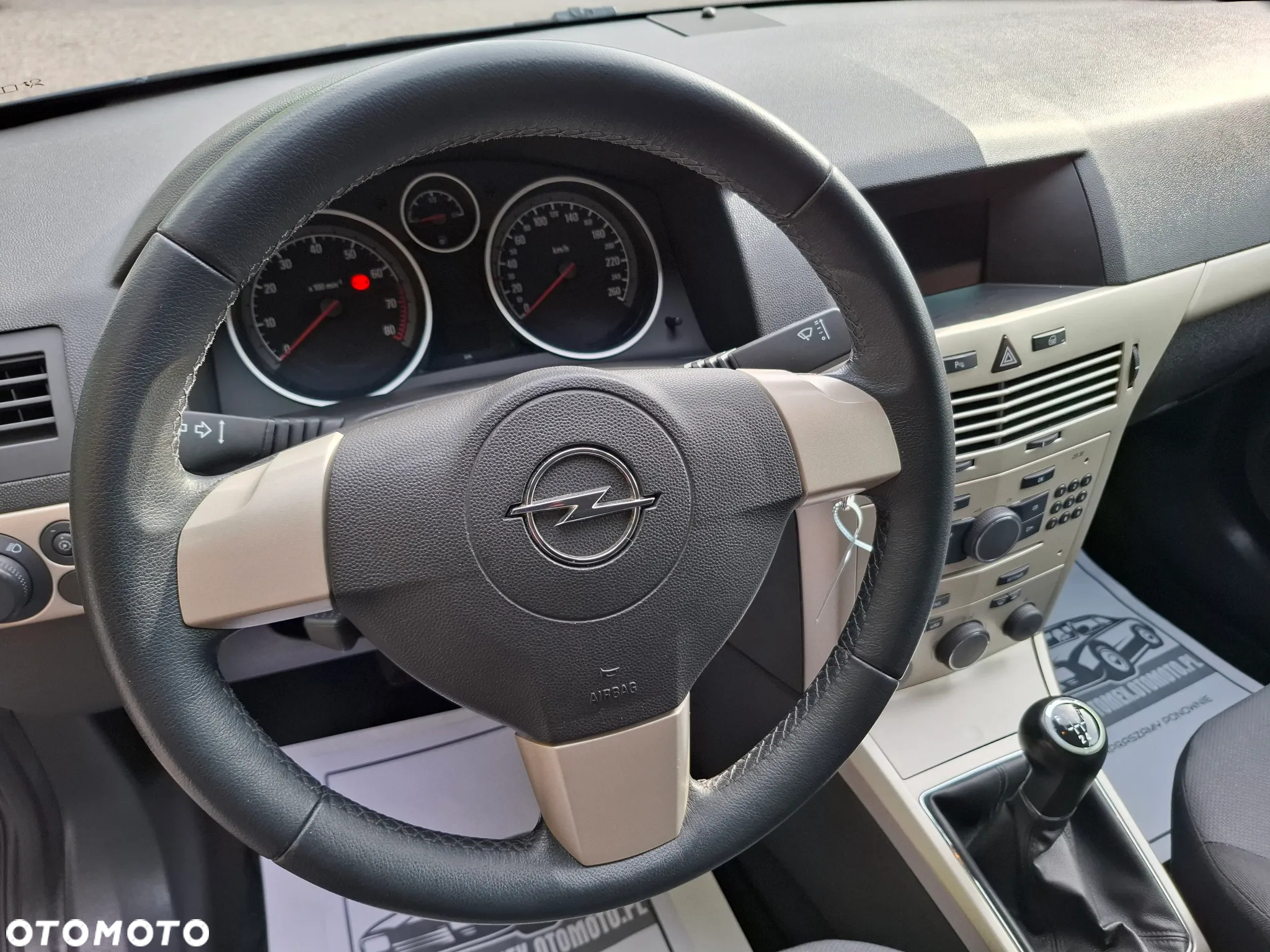 Opel Astra GTC 1.6 Catch me - 22