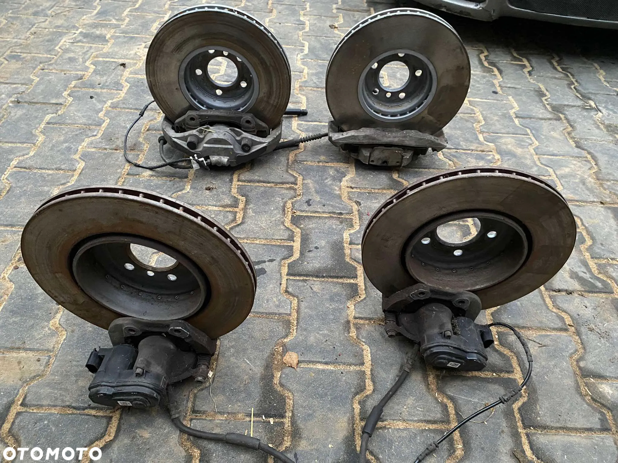 BMW F10 F11 535xd SWAP Hamulce Stan bdb - 3