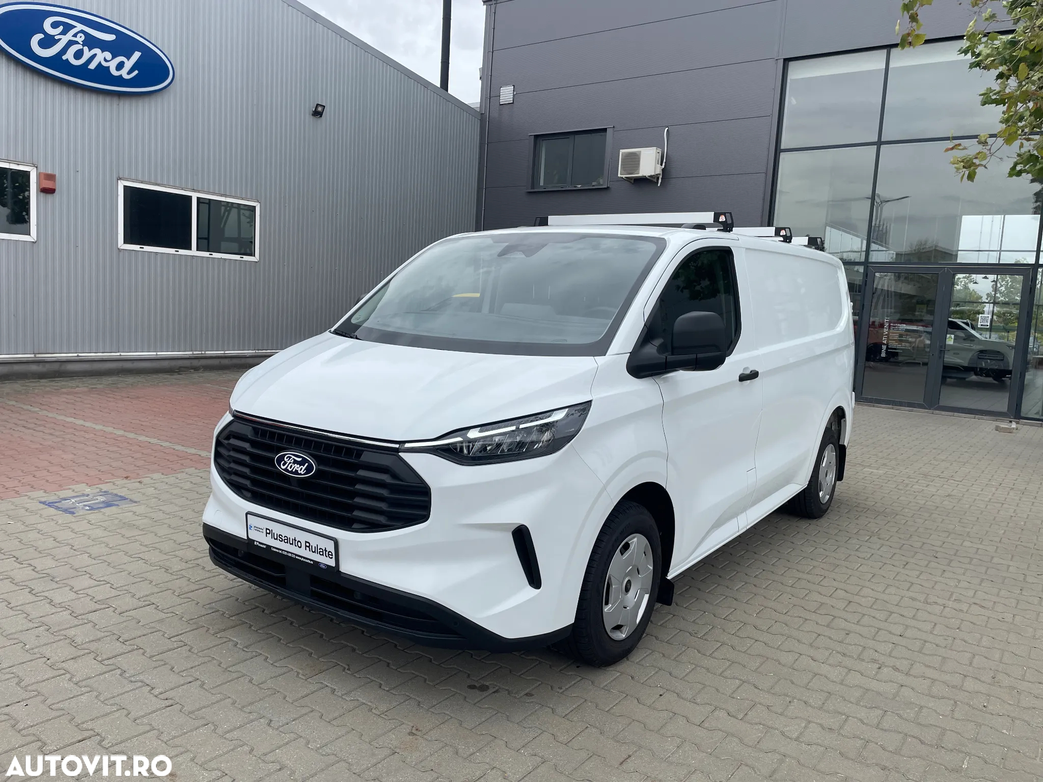 Ford Transit Custom Van 300L (L2H1) Trend 2.0L Panther 170 CP A8 FWD - 2