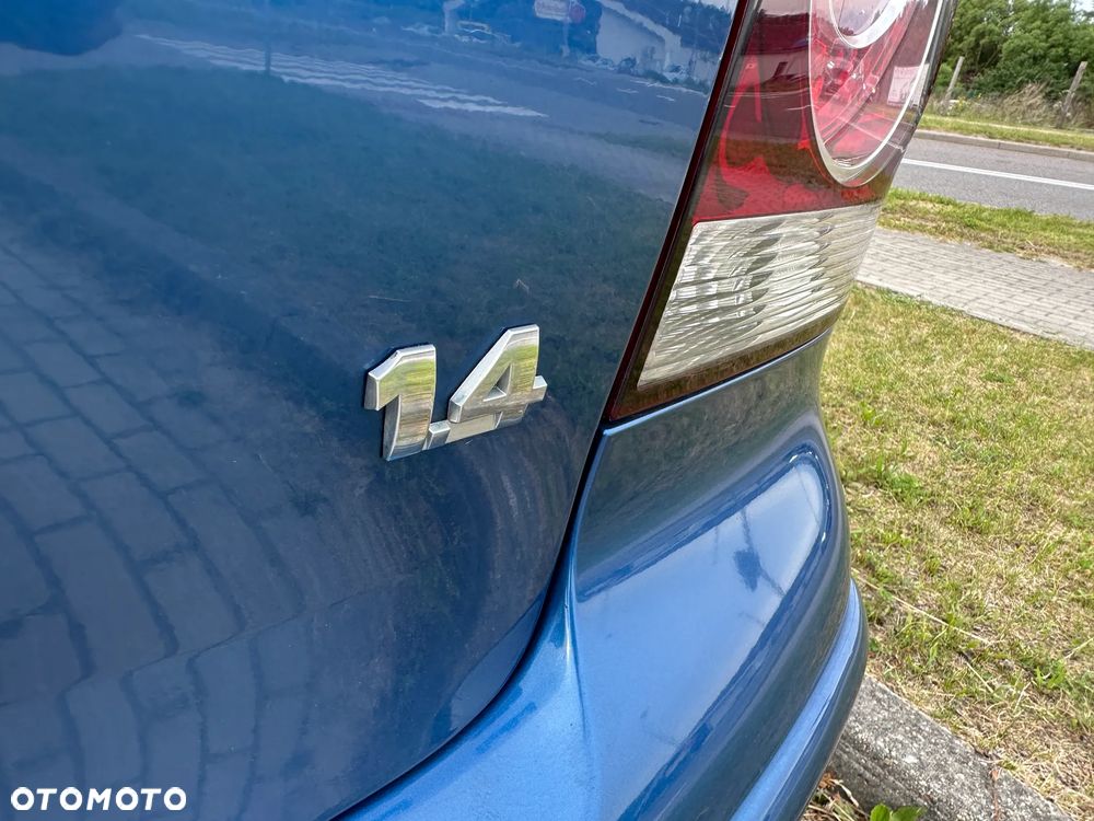 Volkswagen Polo 1.4 Comfortline - 8