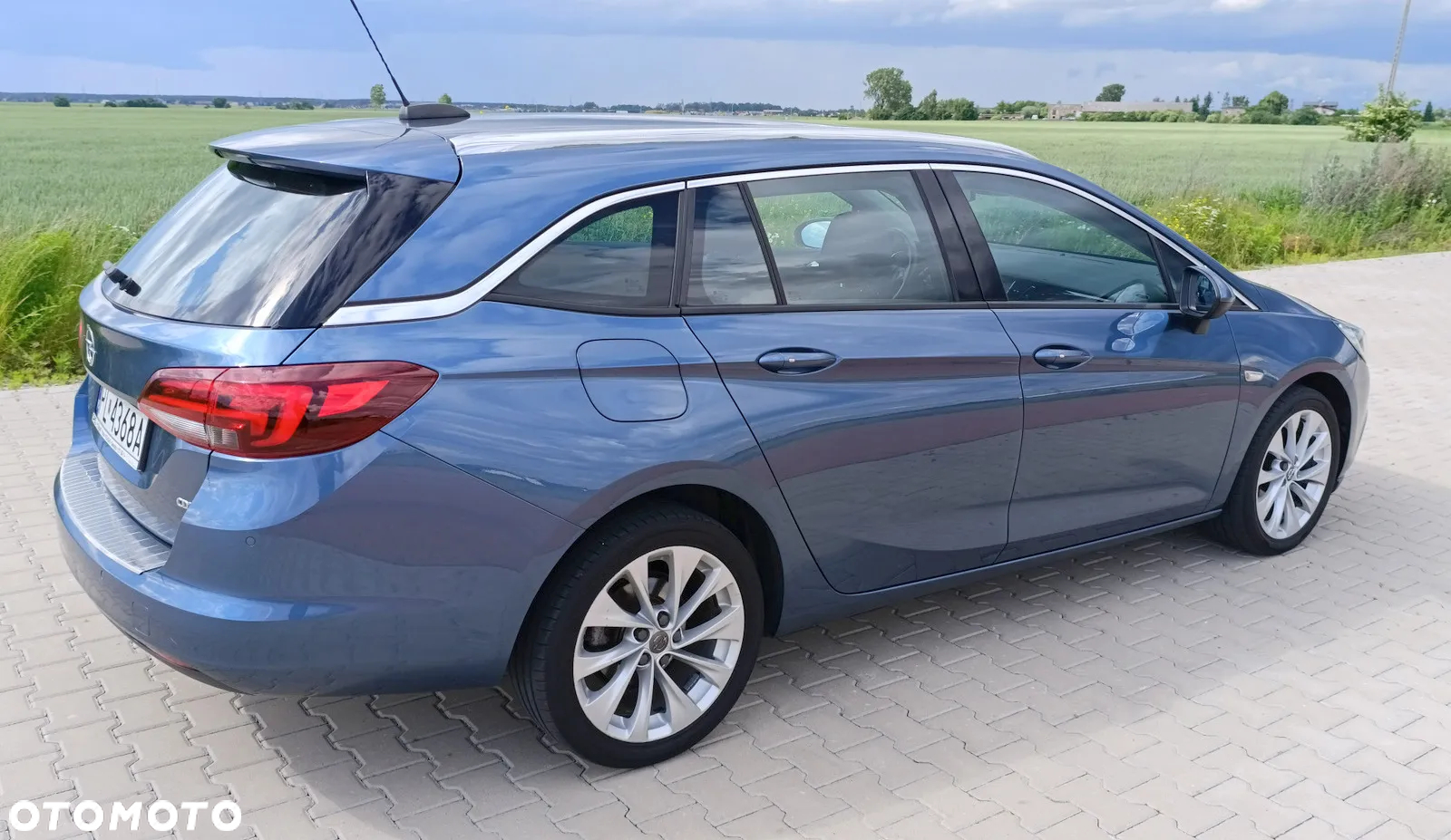 Opel Astra V 1.6 CDTI Dynamic - 4