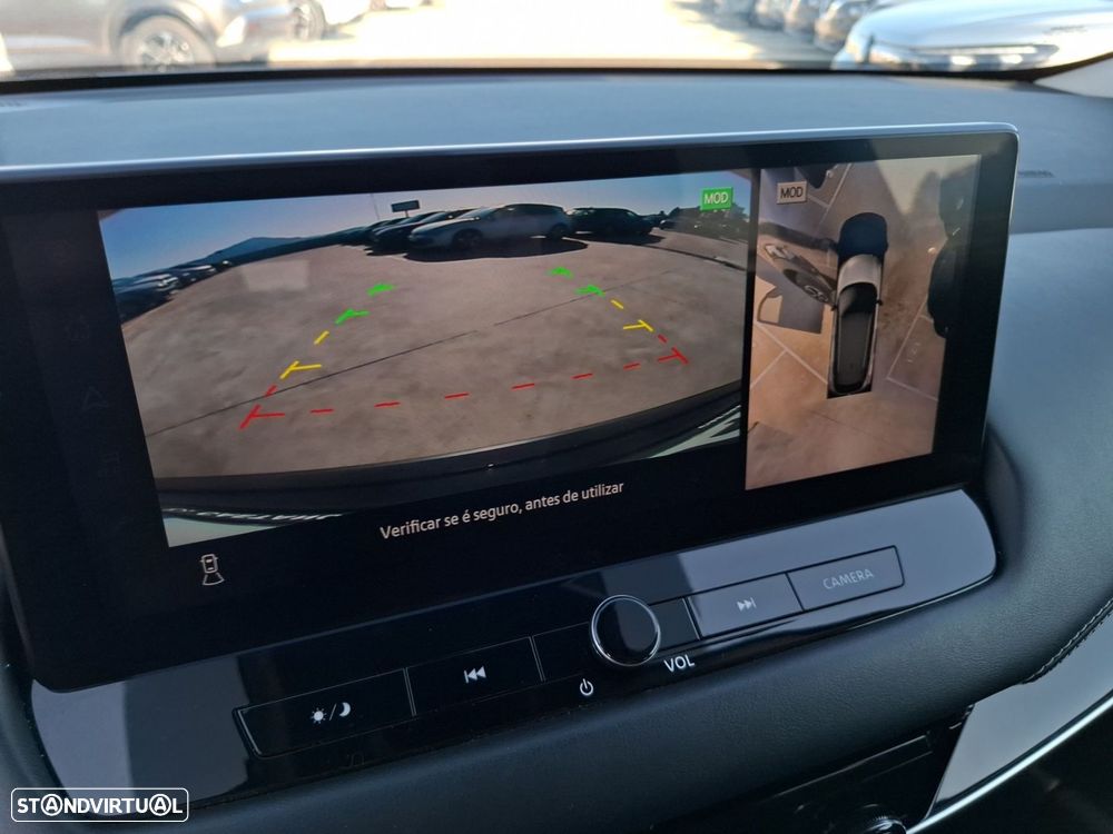 Nissan Qashqai 1.3 DIG-T N-Connecta LED+SKY - 18