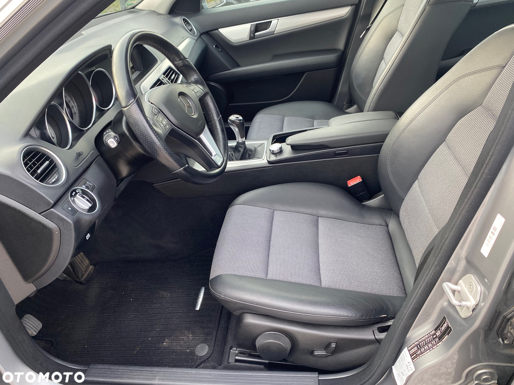 Mercedes-Benz Klasa C 180 (BlueEFFICIENCY) Avantgarde - 19