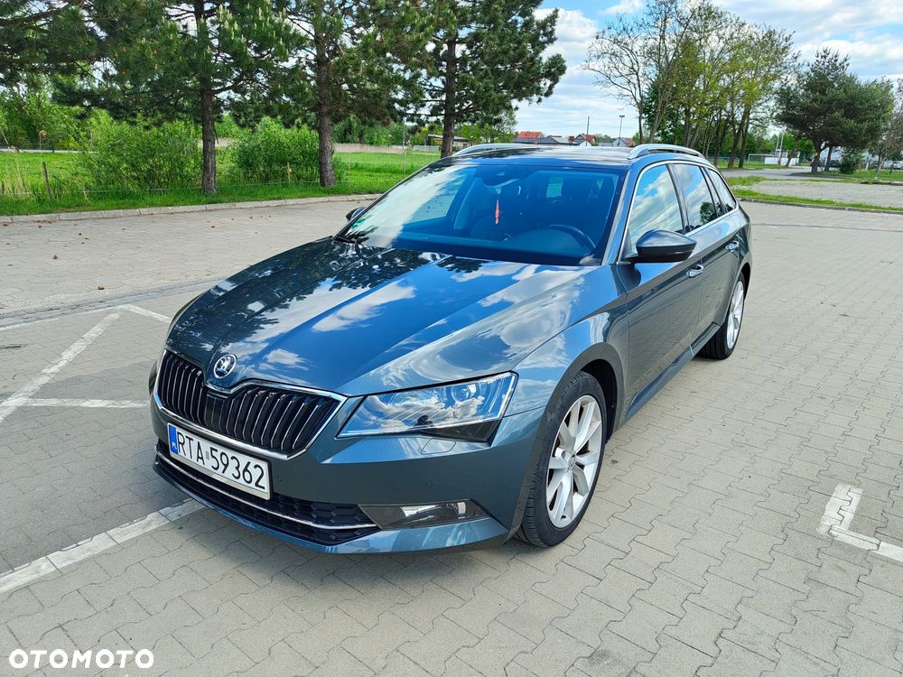 Skoda Superb 2.0 TDI DSG Style - 2