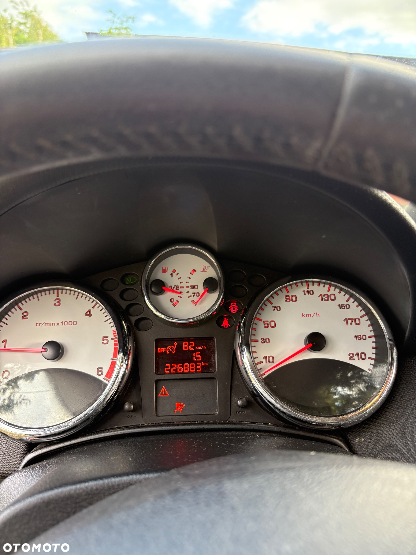 Peugeot 207 - 16