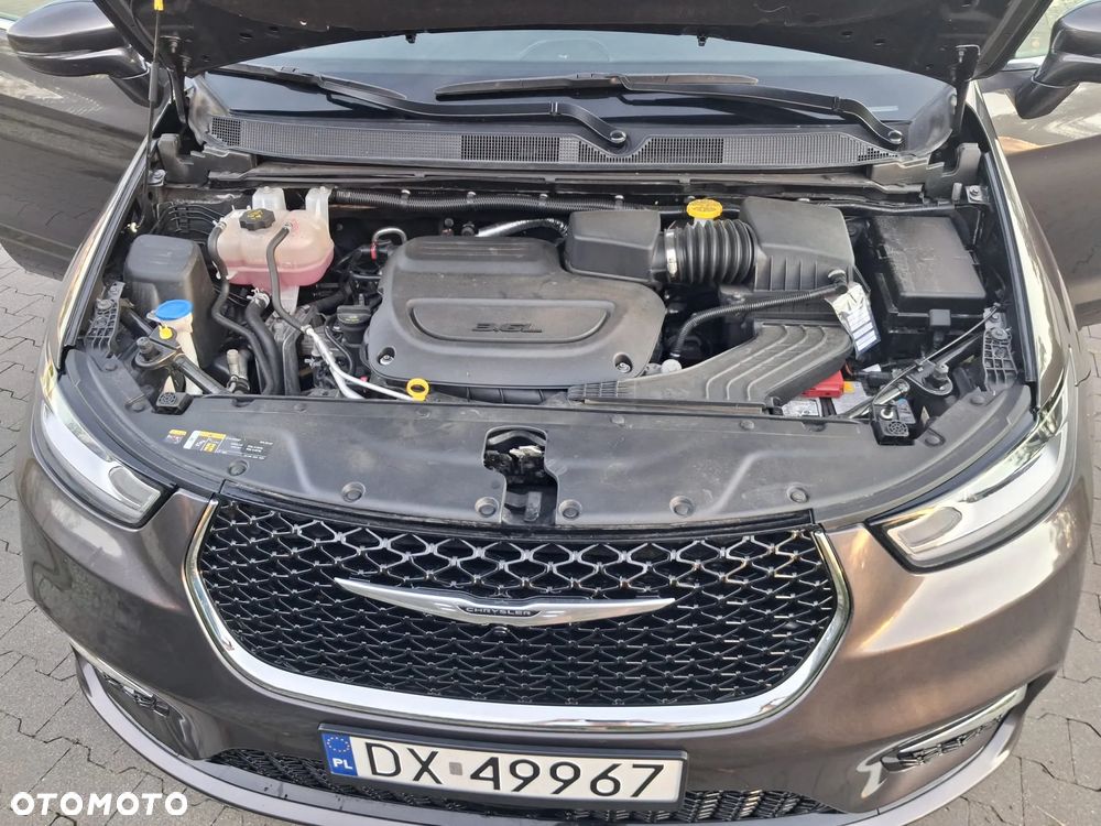 Chrysler Pacifica - 4