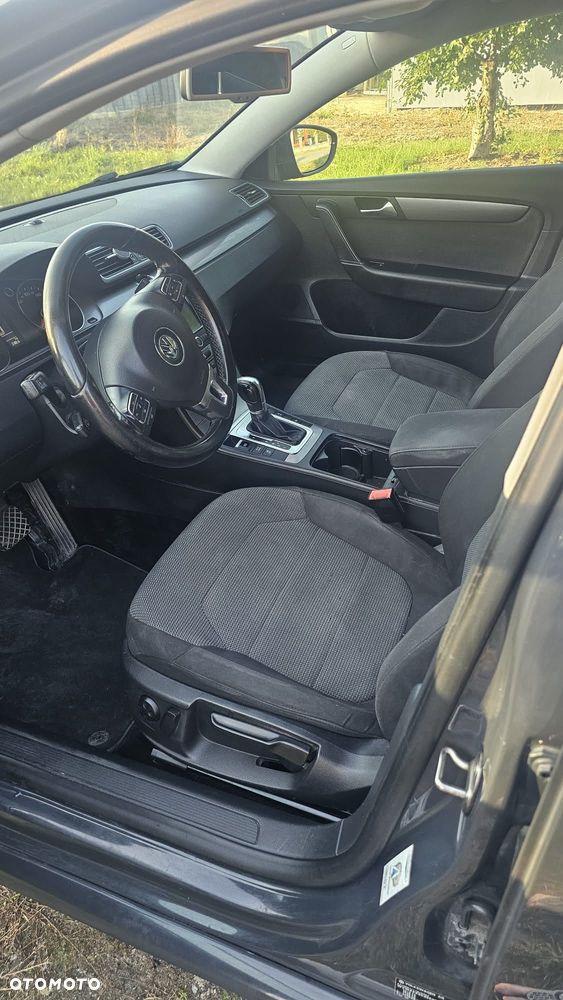 Volkswagen Passat 2.0 TDI Comfortline DSG - 3