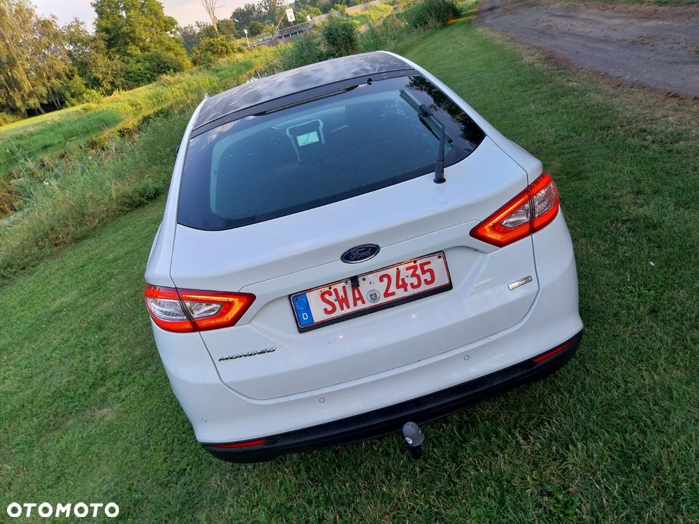 Ford Mondeo 1.5 TDCi ECOnetic Start-Stopp Titanium - 17