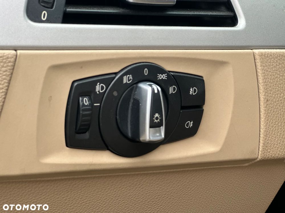 BMW Seria 3 320d DPF Edition Exclusive - 26