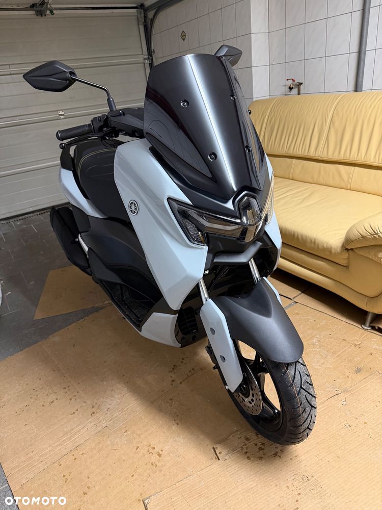 Yamaha NMAX - 4