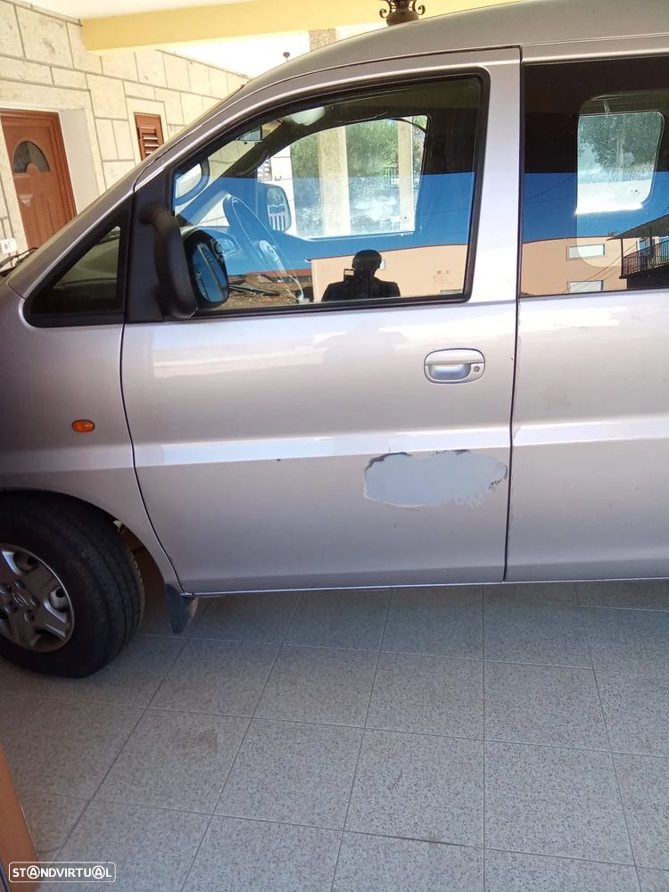 Hyundai H-1 - 2