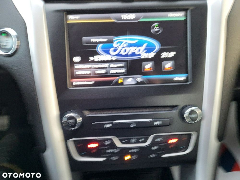 Ford Mondeo - 32