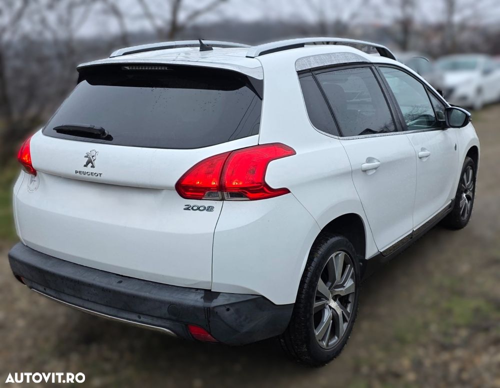 Peugeot 2008 PureTech 110 Stop&Start Crossway - 8