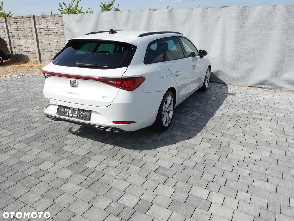 Seat Leon 1.5 eTSI ACT OPF DSG FR - 11