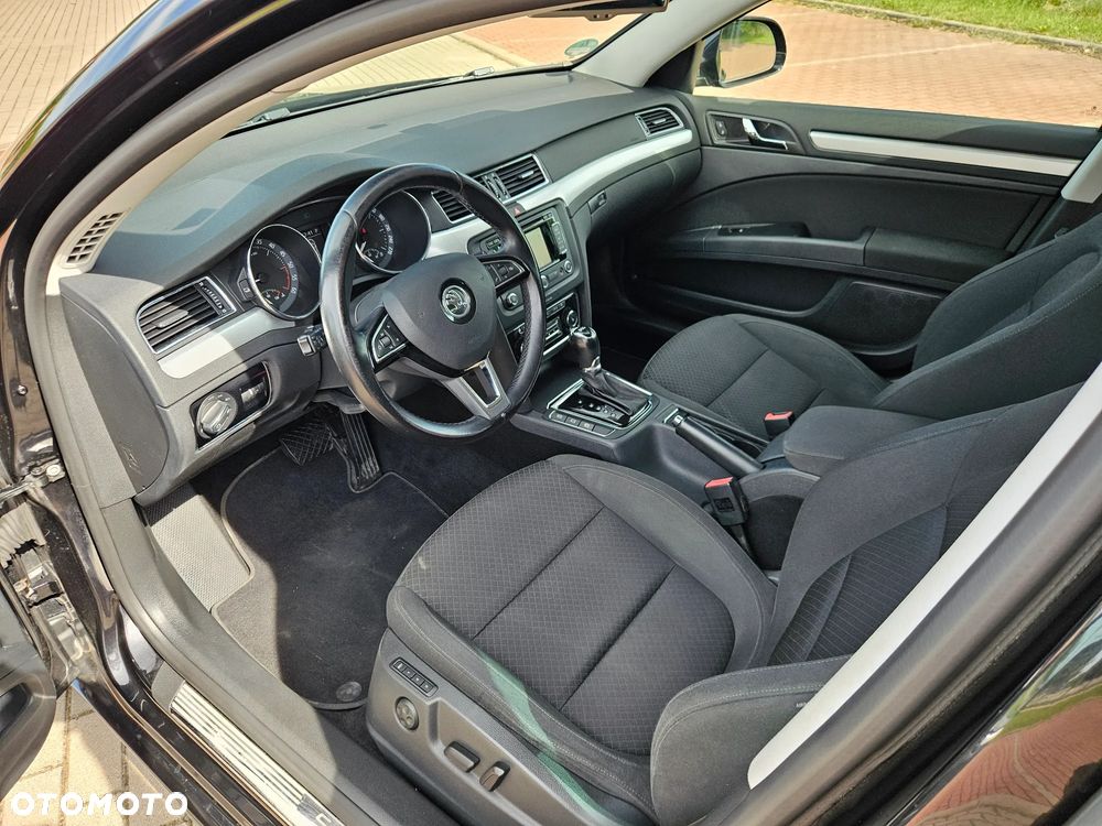 Skoda Superb 2.0 TDI Green tec DSG Elegance - 9
