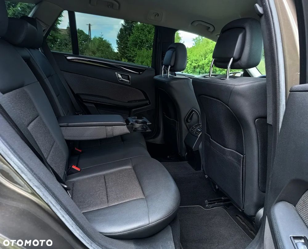 Mercedes-Benz Klasa E 200 CGI BlueEFFICIENCY Automatik Avantgarde - 7