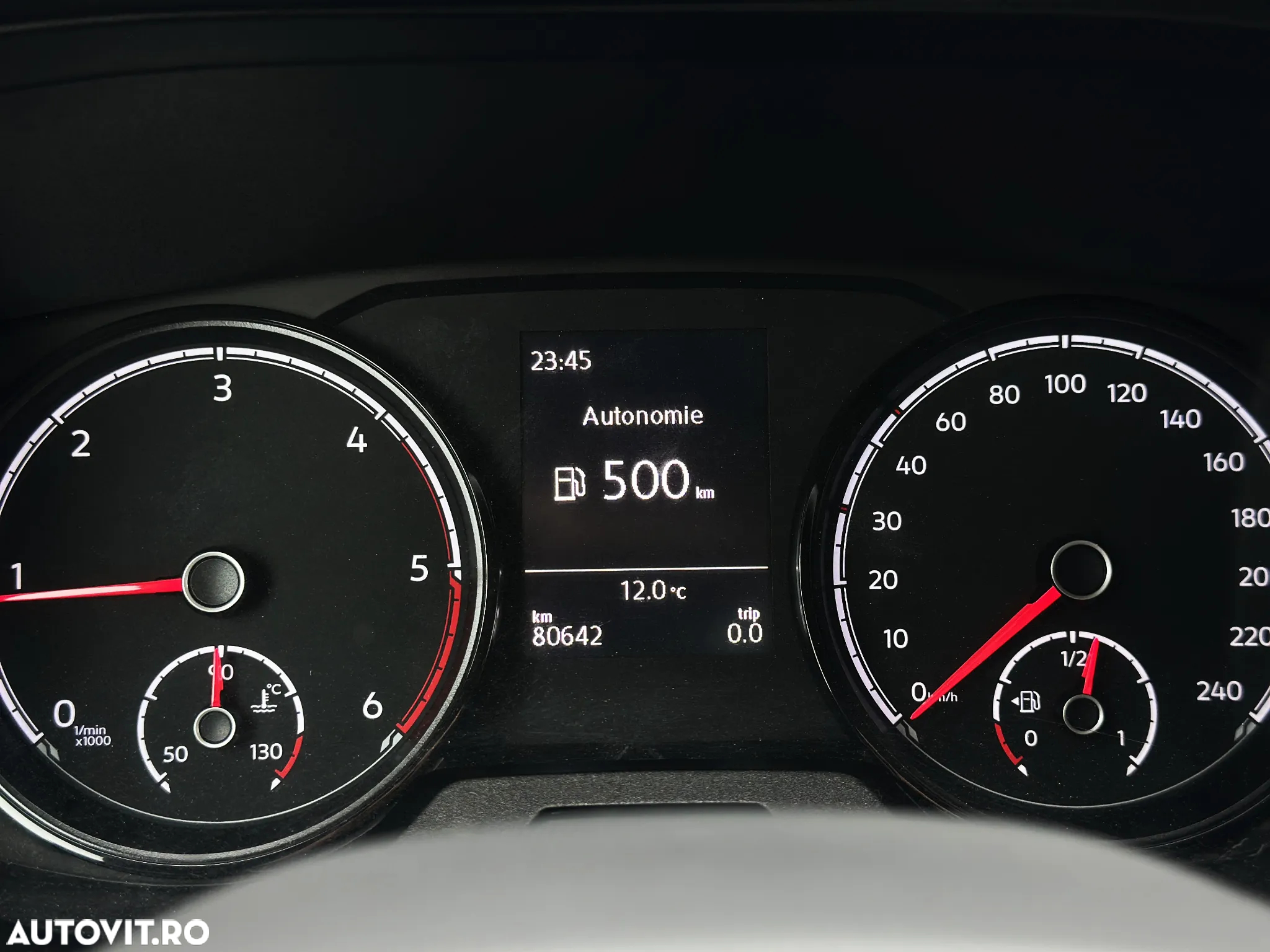 Volkswagen Transporter - 29