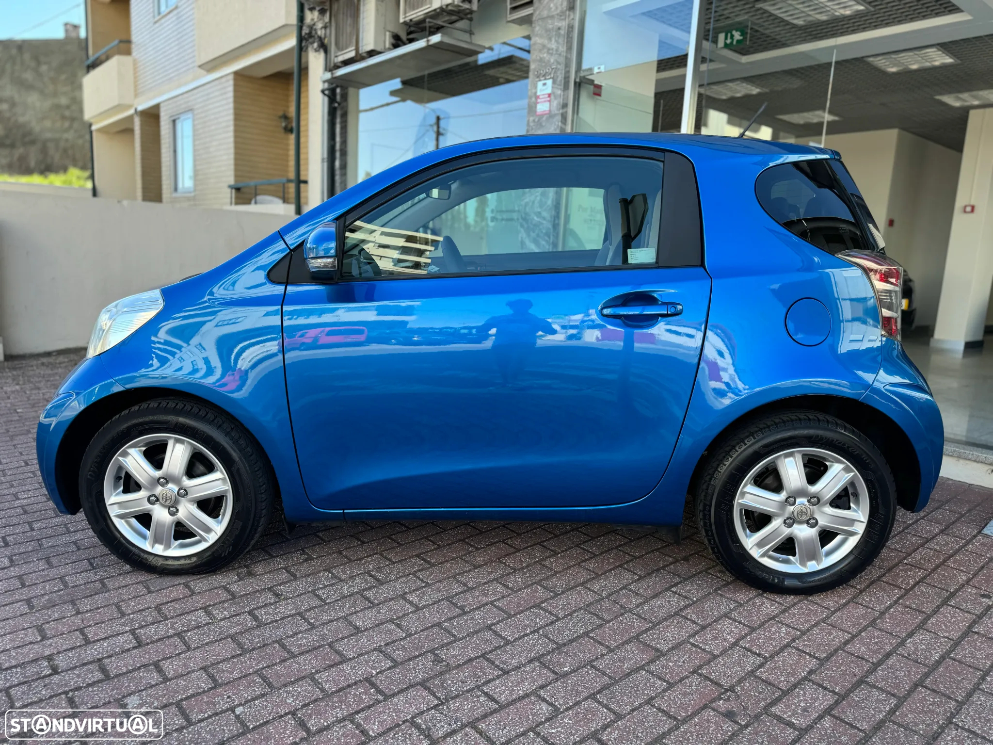 Toyota iQ 1.0 VVT-i 2 MultiDrive EP - 4