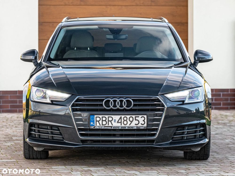 Audi A4 Avant 2.0 TDI Design S tronic - 31