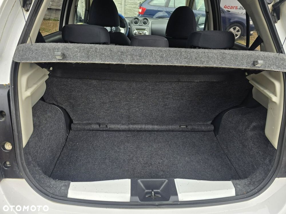 Nissan Micra - 24