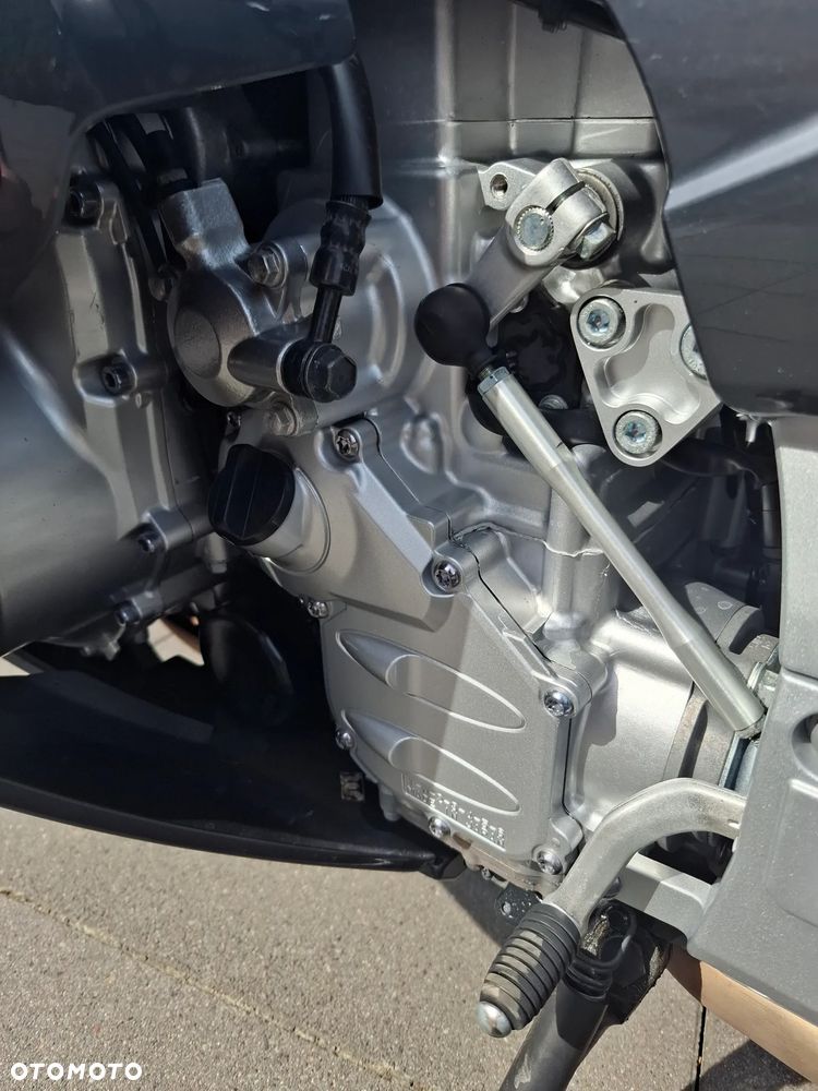 Yamaha FJR - 20