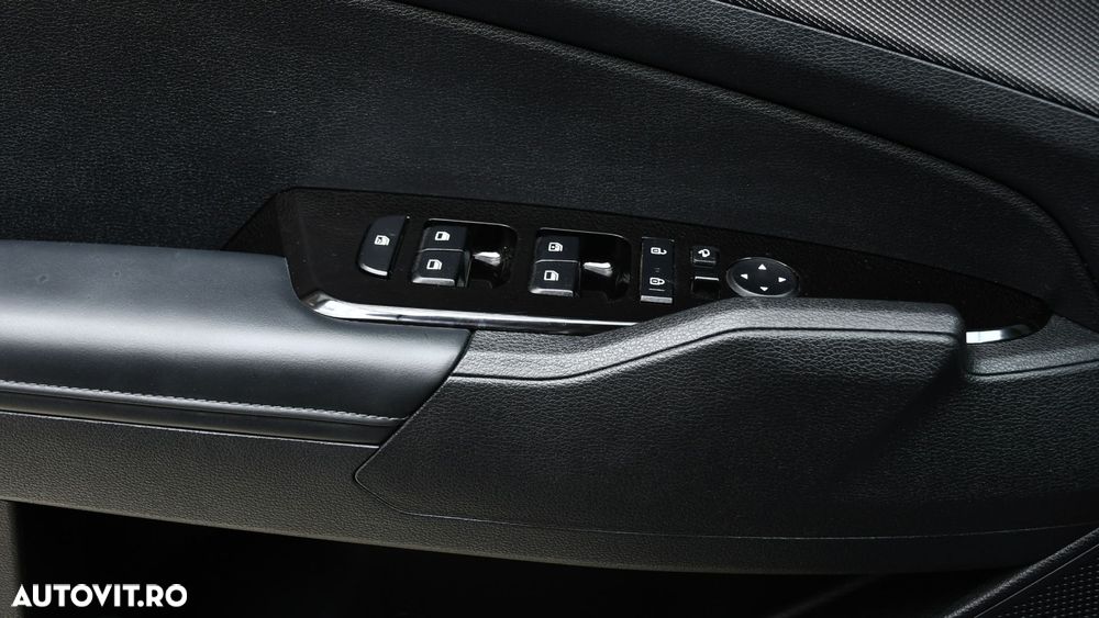 Kia Sportage ver-1-6-t--gdi-mhev-7dct-hp-4x2-style - 28