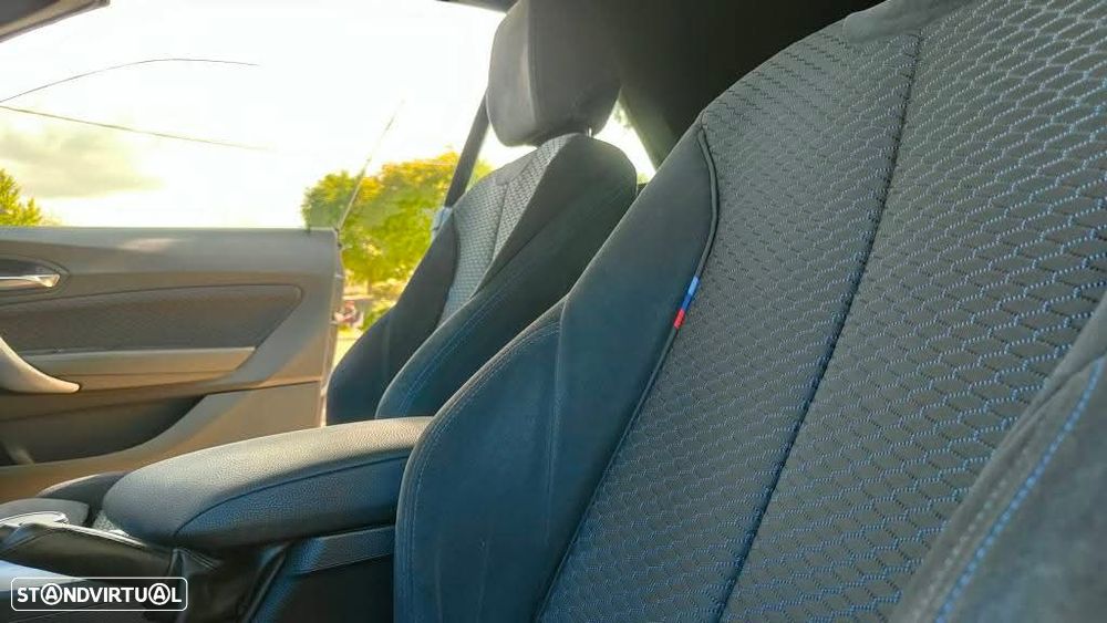 BMW 220 d Cabrio Pack M Auto - 13