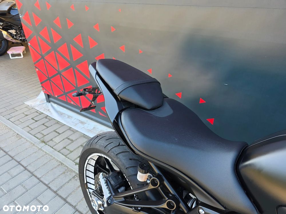 Yamaha MT - 24