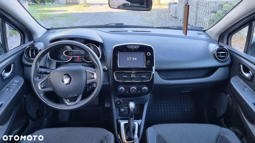 Renault Clio - 8