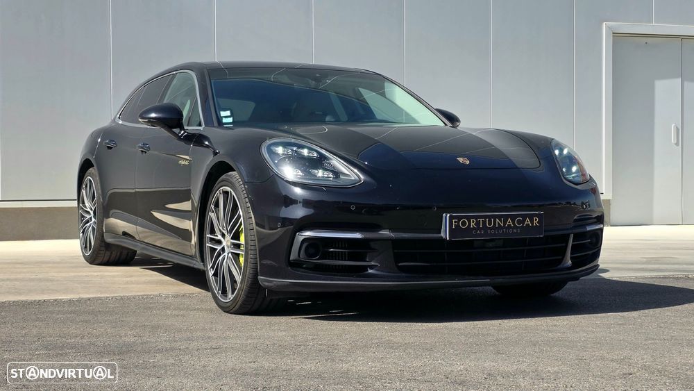Porsche Panamera Sport Turismo 4 E-Hybrid Platinum Edition - 3