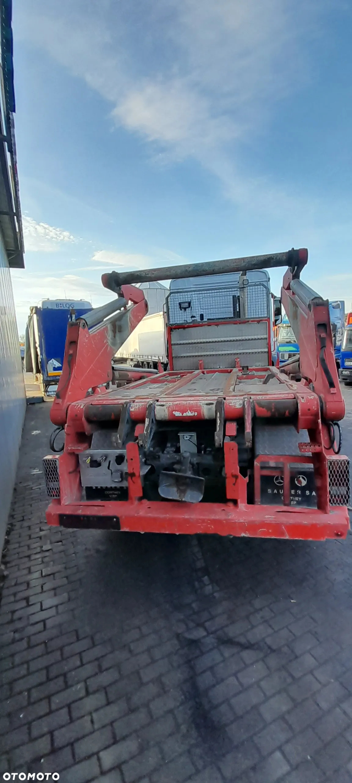 Mercedes-Benz AROCS 2046 - 22