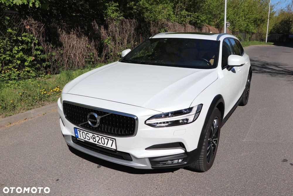 Volvo V90 Cross Country T5 Geartronic Momentum Pro - 1