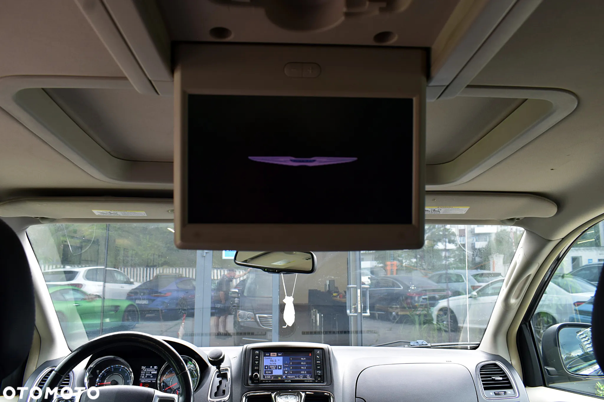 Chrysler Town & Country 3.6 Limited - 18