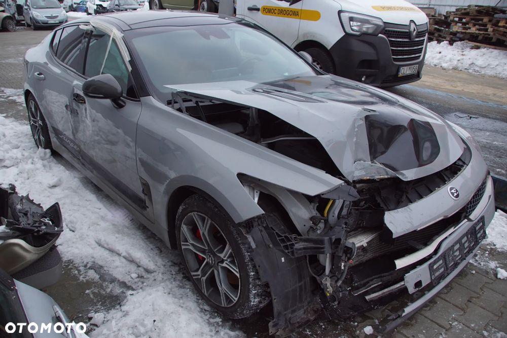 KIA STINGER GT 2018 3.3 GDI 370 KM 4X4 2018 123 TYŚ KM LAKIER C4S na części maska pas lampa zderzak błotnik drzwi klapa silnik skrzynia amortyzator półoś alternator rozrusznik led lusterko felga dyfer dyferencjał sterownik komputer moduł szyba - 7