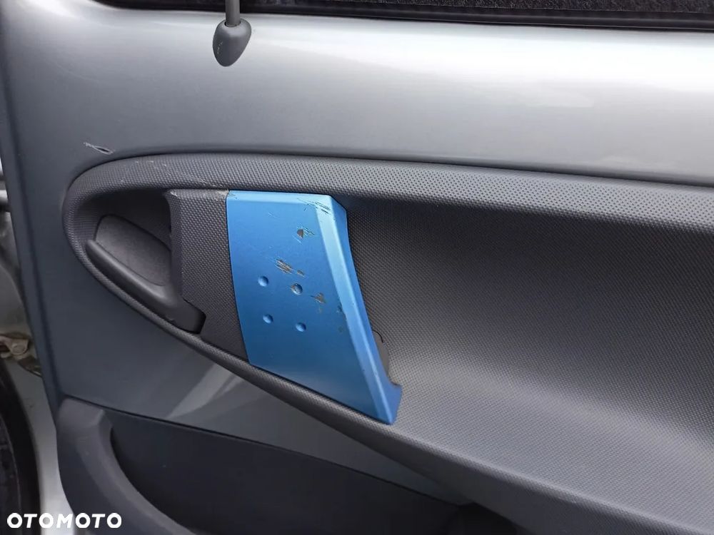 Peugeot 107 1.0 Urban Move - 14