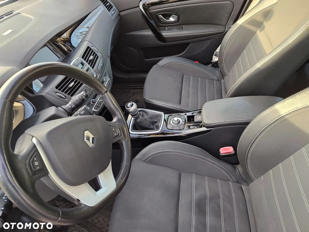 Renault Laguna 2.0 dCi Bose Edition - 8