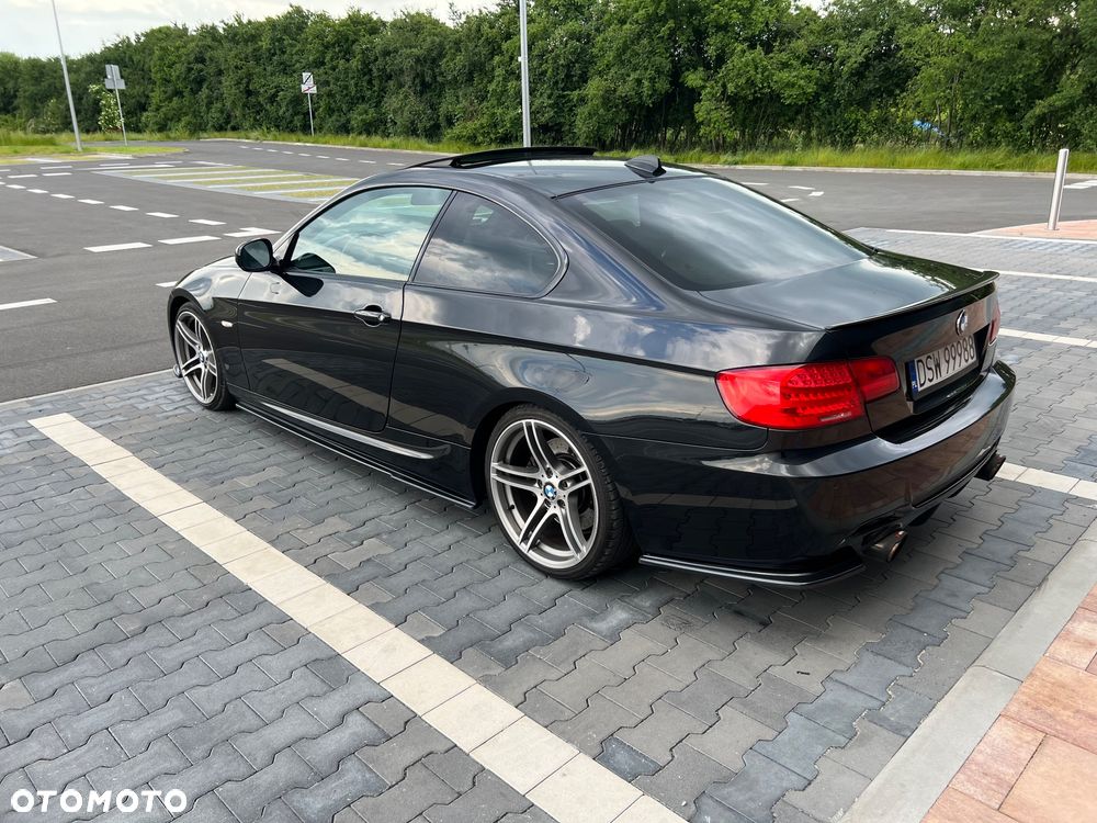 BMW Seria 3 330d Coupe M Sport Edition - 5