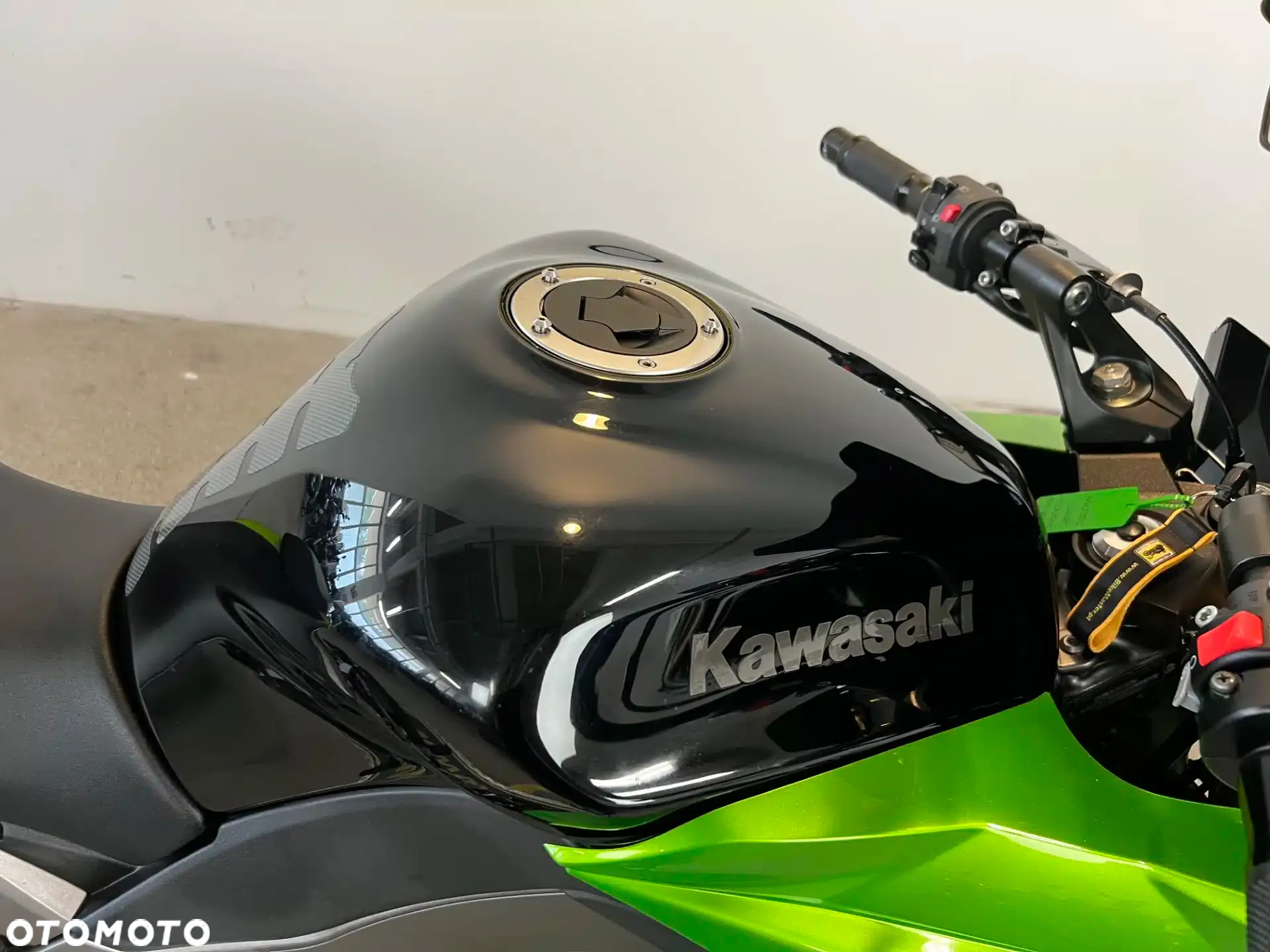 Kawasaki Z - 9