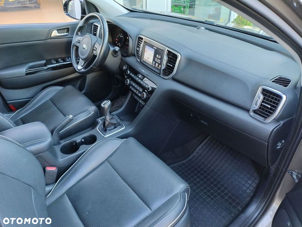 Kia Sportage 1.6 T-GDI Business Line 4WD - 19