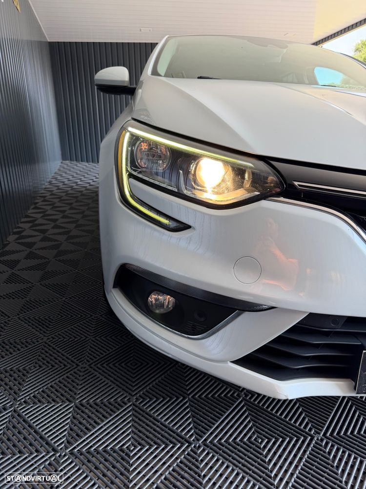 Renault Mégane dCi 95 FAP Paris Business - 12