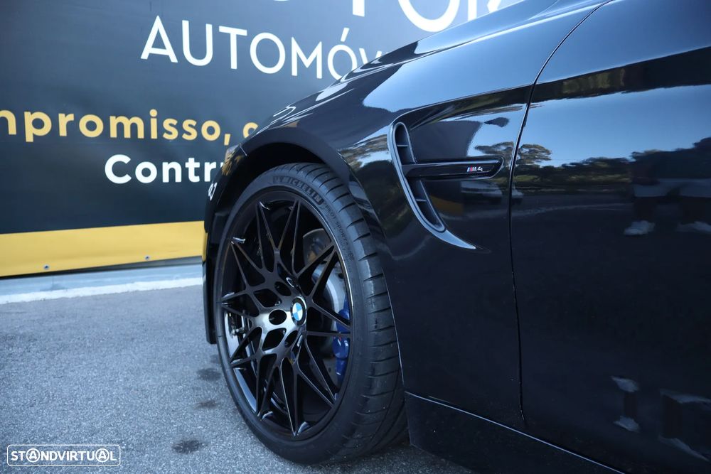 BMW M4 DKG Competition - 12