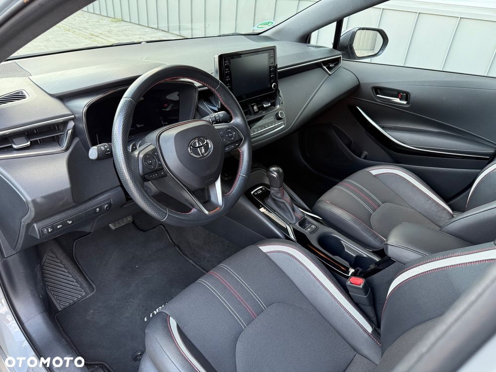 Toyota Corolla 2.0 Hybrid GR Sport - 12