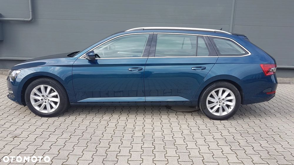 Skoda Superb 1.5 TSI Ambition DSG - 35